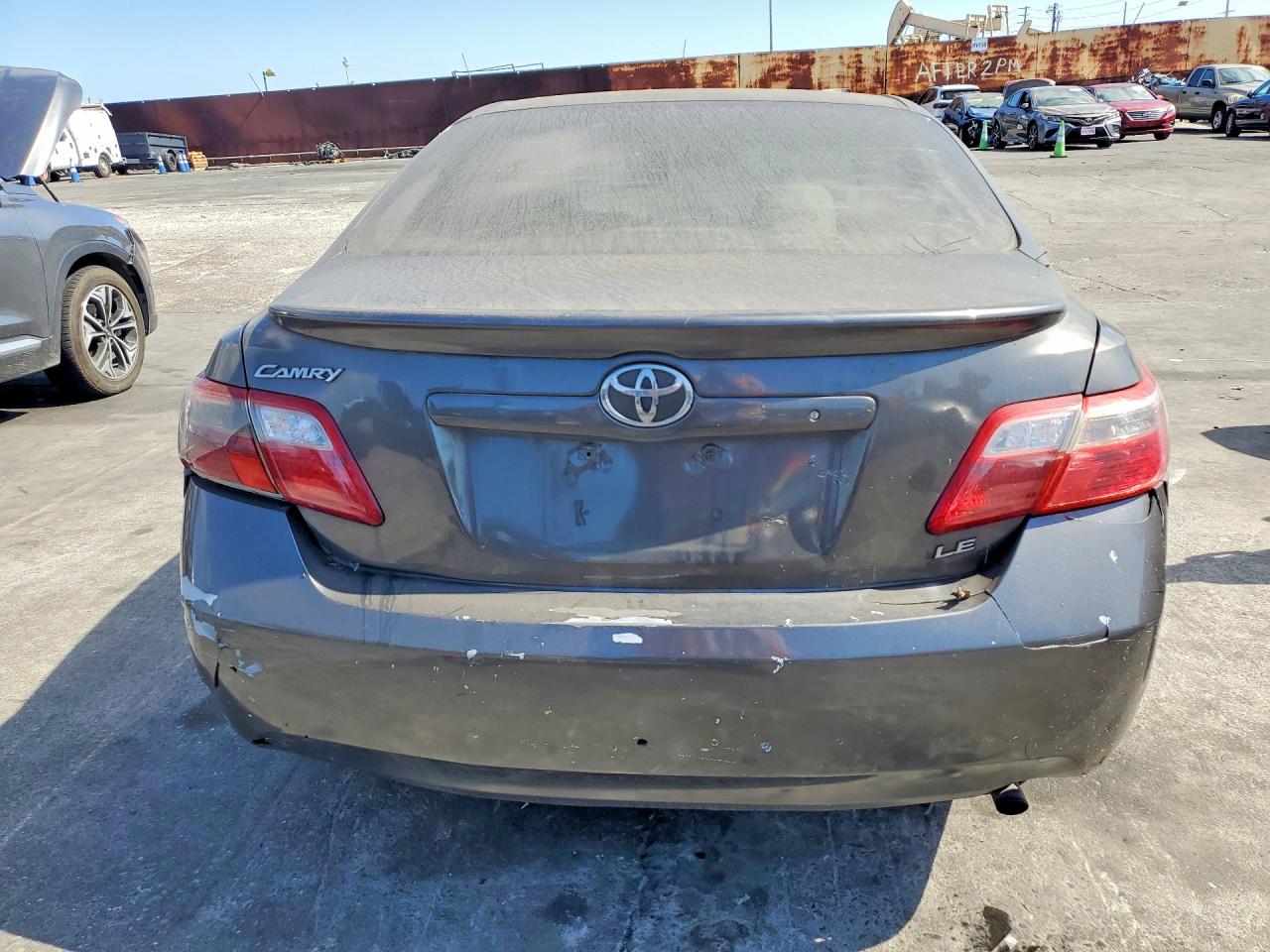 2007 Toyota Camry Le Gray vin: JTNBE46K973058168