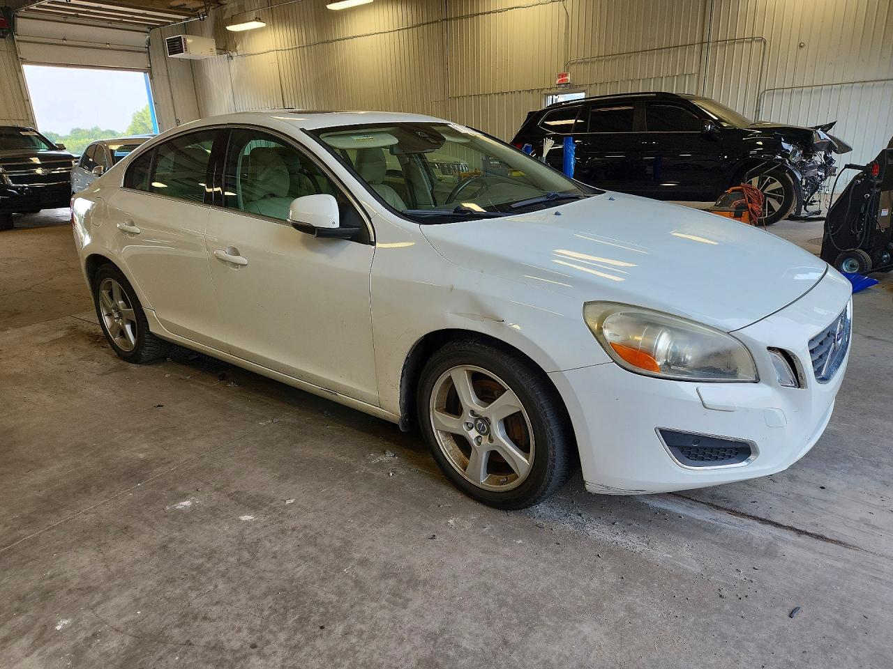 2013 Volvo S60 T5 White vin: YV1612FH9D2184004