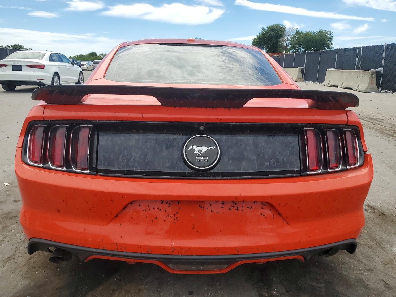 2015 Ford Mustang Оранжевый vin: 1FA6P8TH1F5398231
