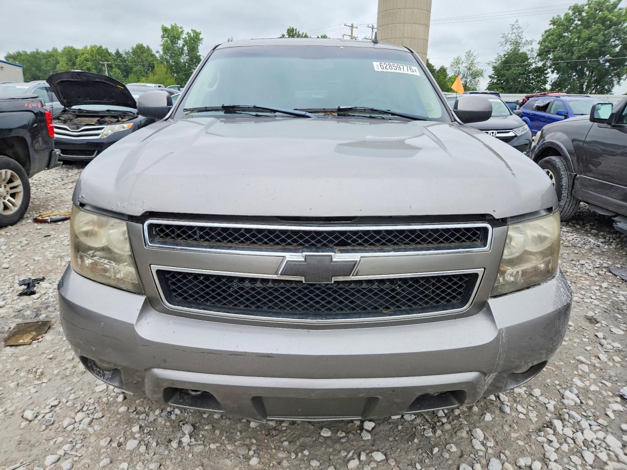 2007 Chevrolet Tahoe K1500 Silver vin: 1GNFK13047R210846