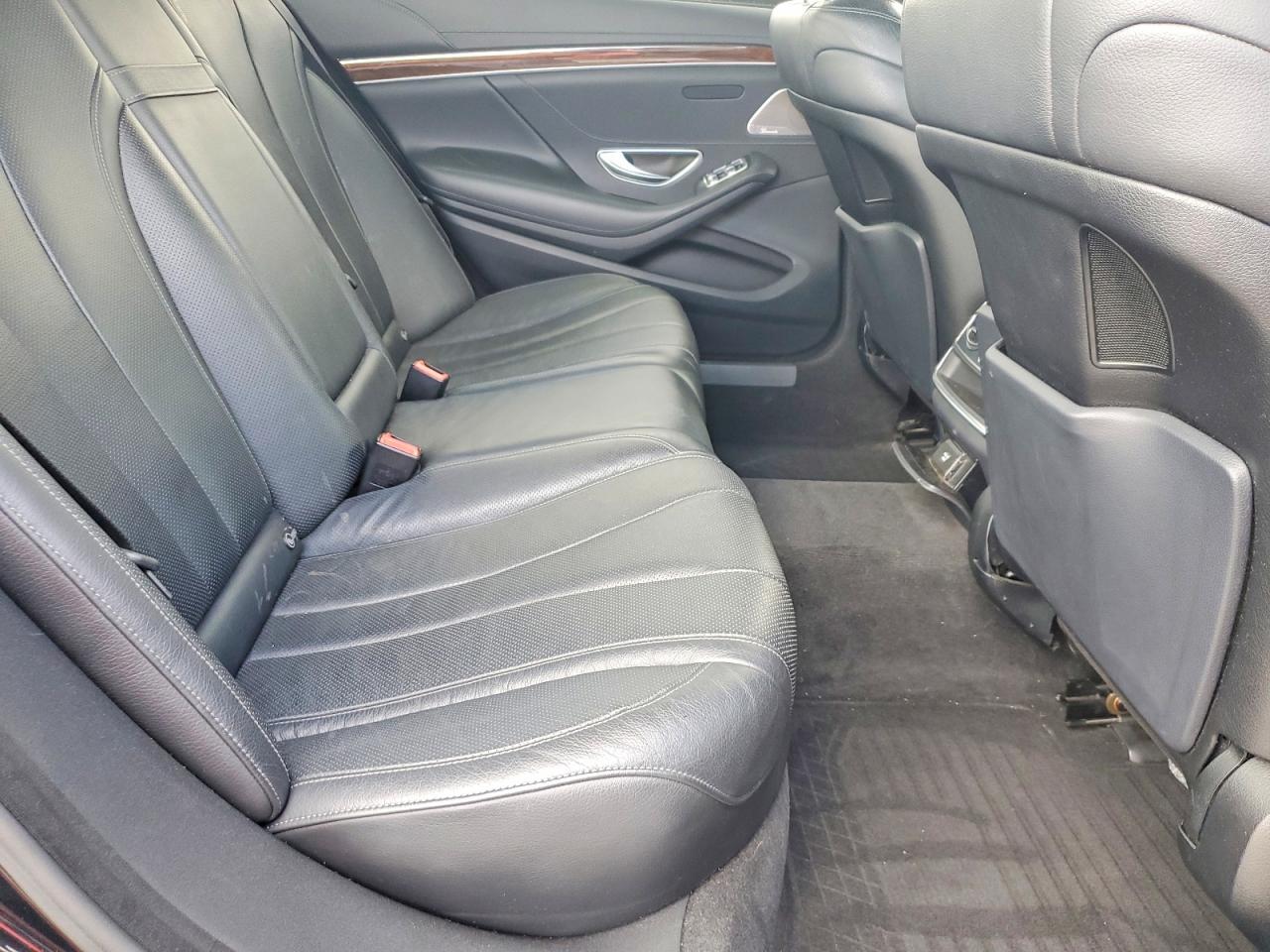 2015 Mercedes-benz S 550 4matic Black vin: WDDUG8FB7FA156100