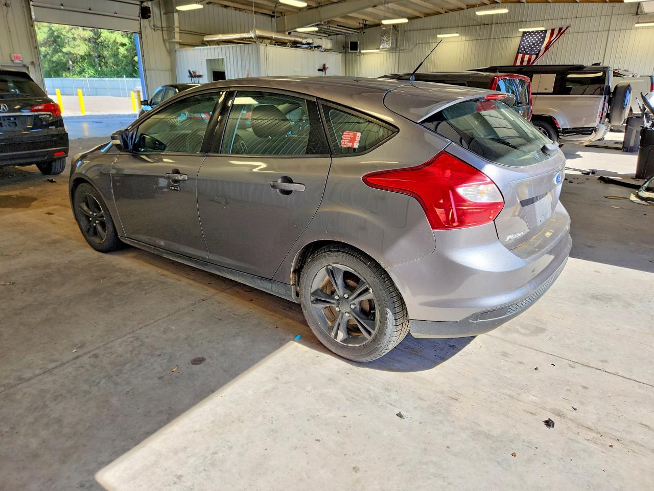 2014 Ford Focus Se Серый vin: 1FADP3K27EL377546