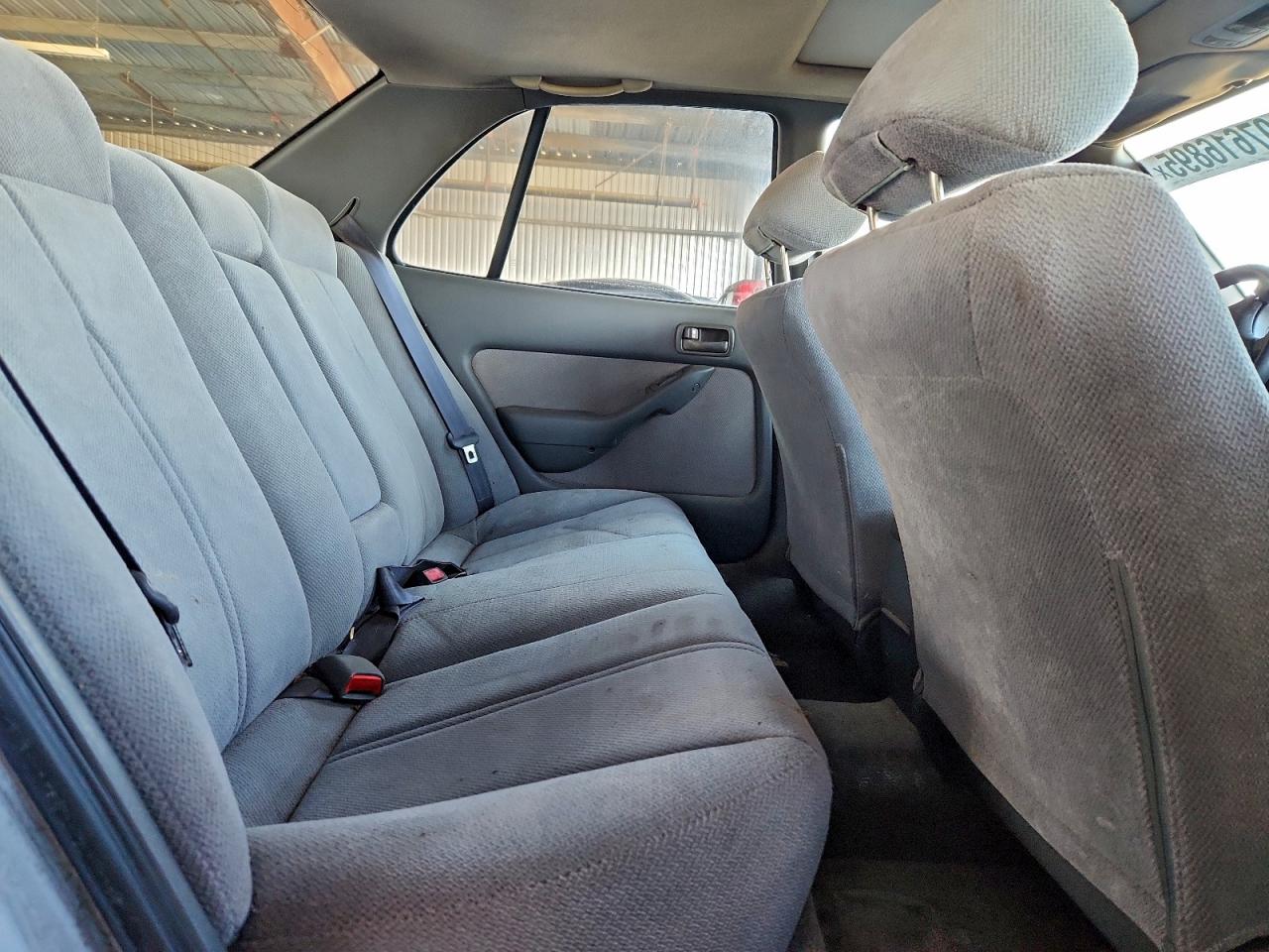 1996 Toyota Camry Le Silver vin: JT2BF12K0T0139893