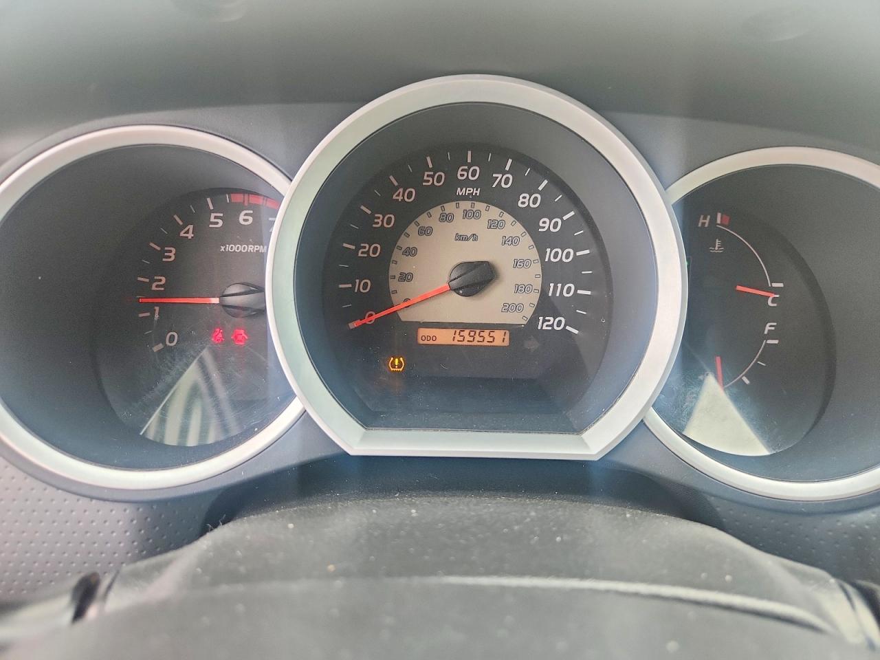 2010 Toyota Tacoma Base White vin: 5TETX4CN3AZ699911