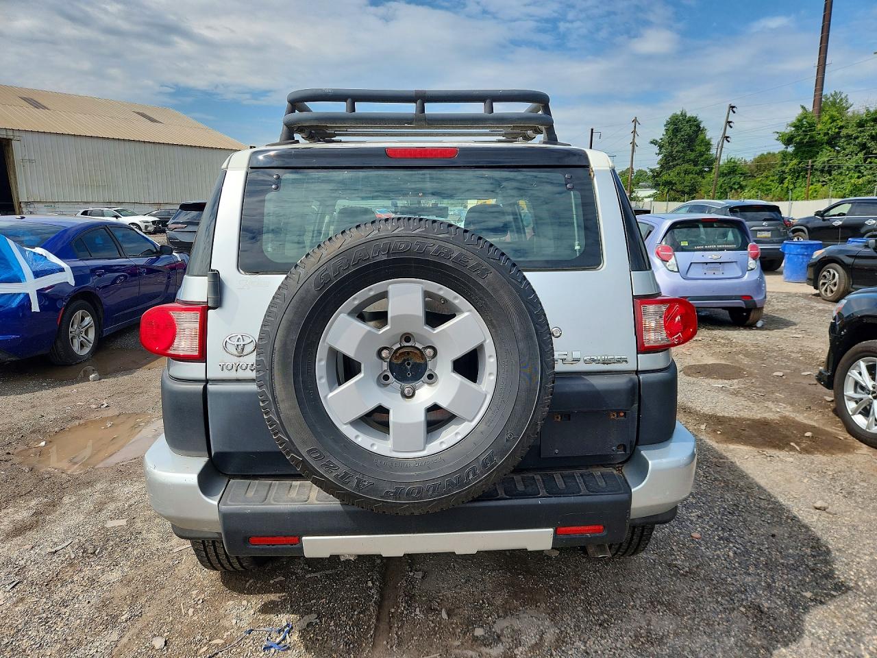 2008 Toyota Fj Cruiser Base Silver vin: JTEBU11F68K011229