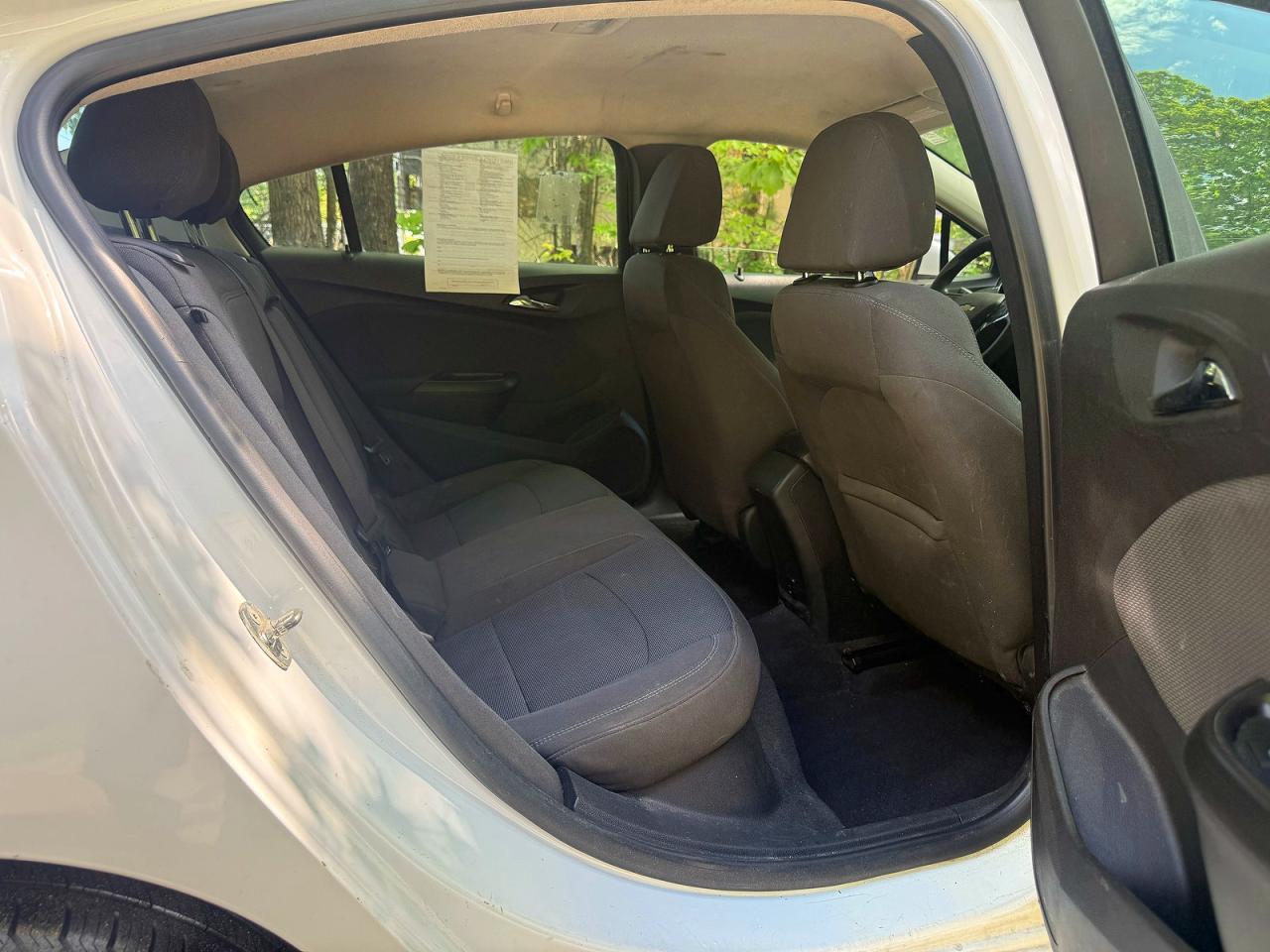 2018 Chevrolet Cruze Lt White vin: 1G1BE5SM8J7234167