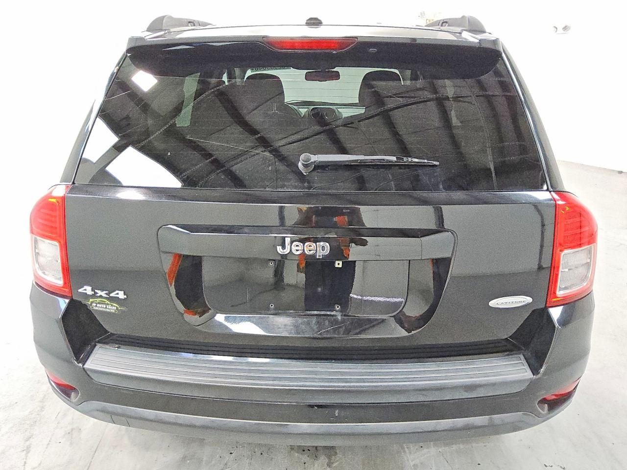 2012 Jeep Compass Latitude Черный vin: 1C4NJDEB0CD621546