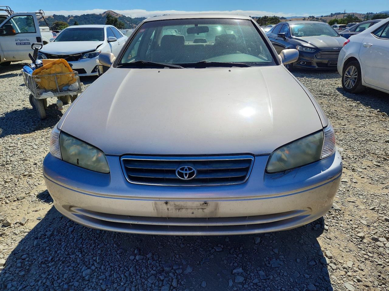 2001 Toyota Camry Le Beige vin: 4T1BG22K81U847384