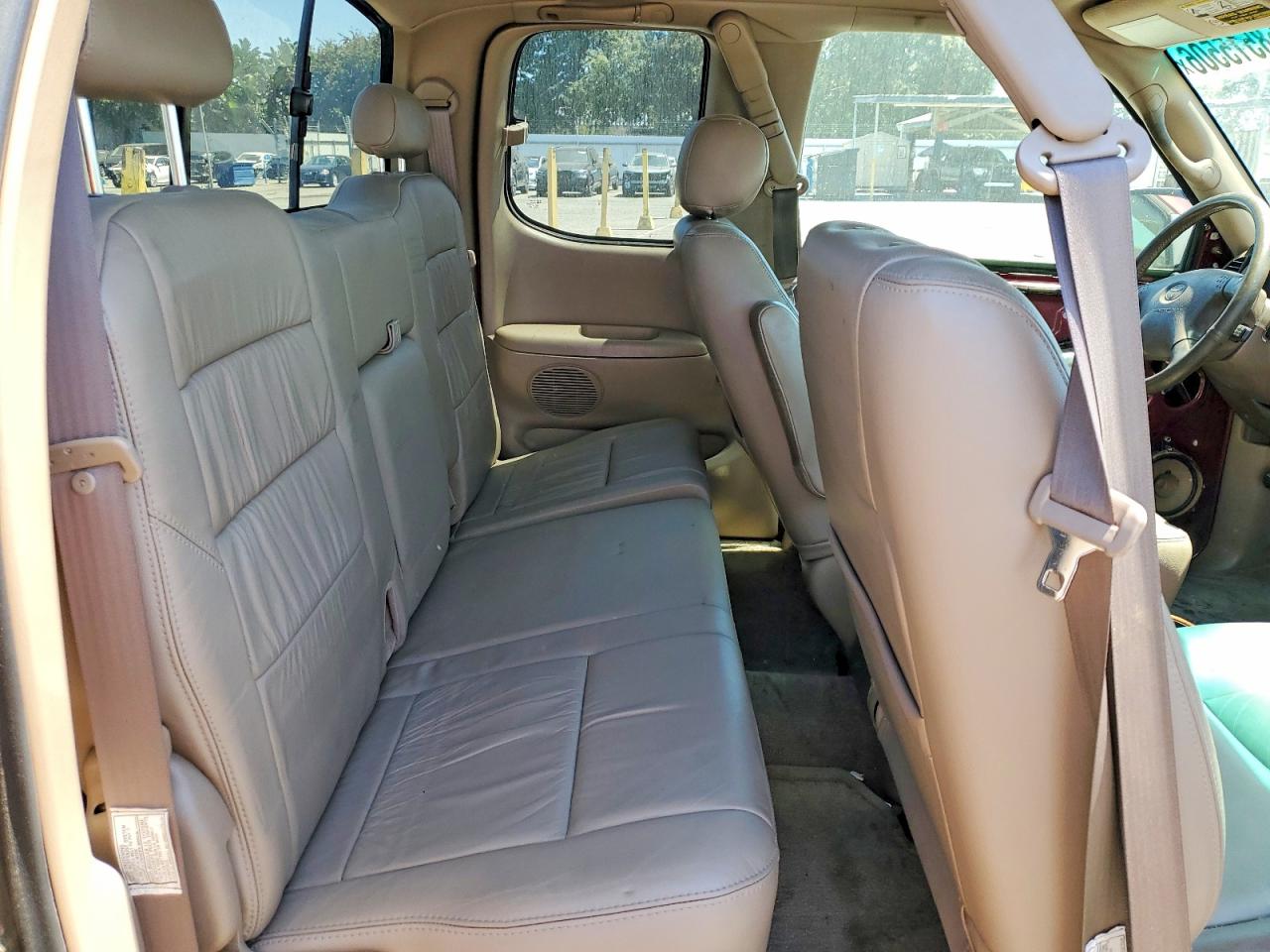 2002 Toyota Tundra Access Cab Limited Red vin: 5TBBT48162S289561