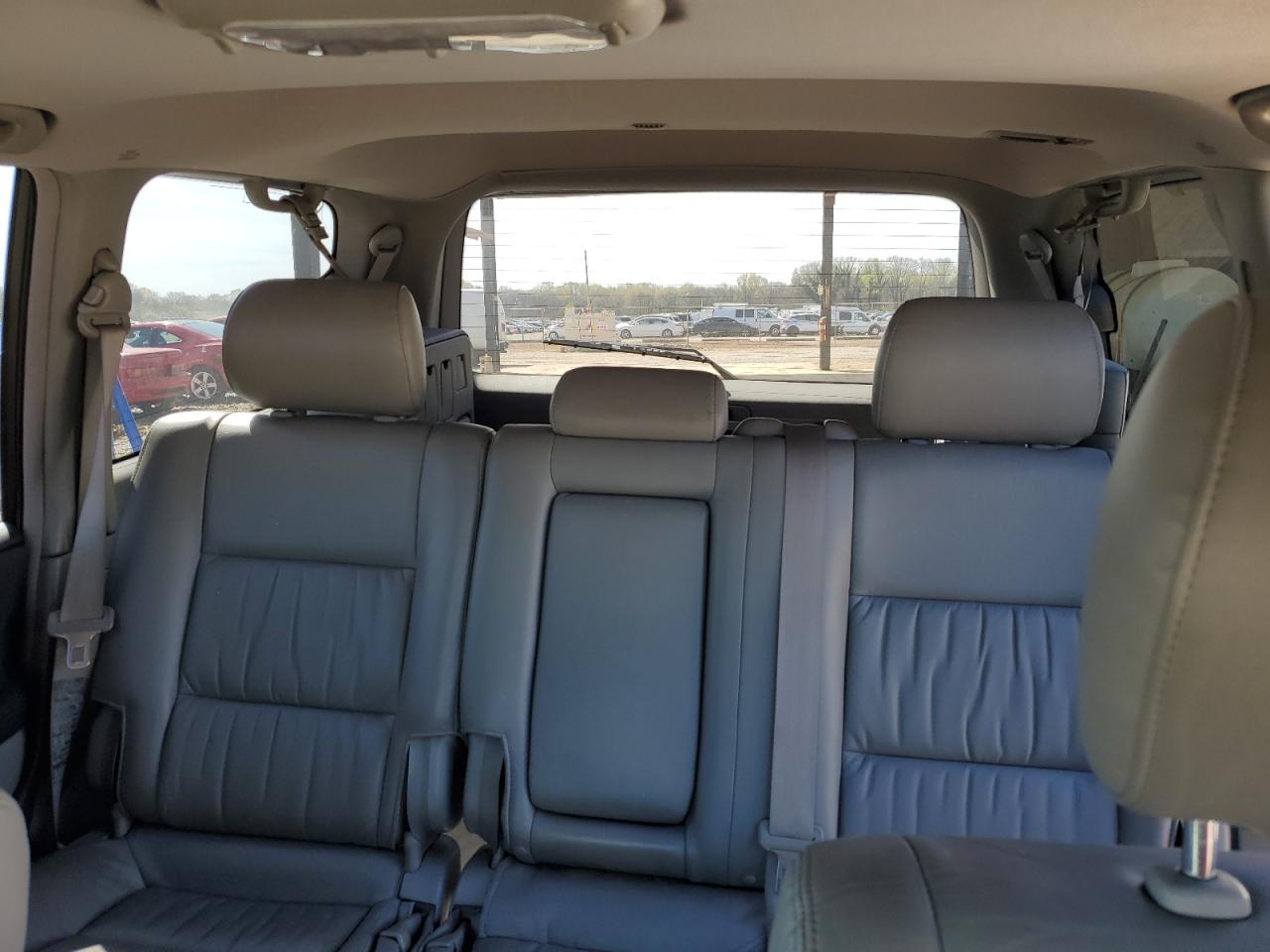 2006 Toyota Land Cruiser White vin: JTEHT05J162089100
