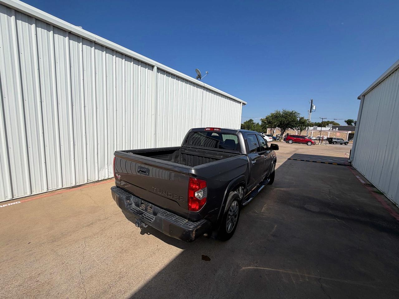 2015 Toyota Tundra Platinum Gray vin: 5TFAW5F19FX448429