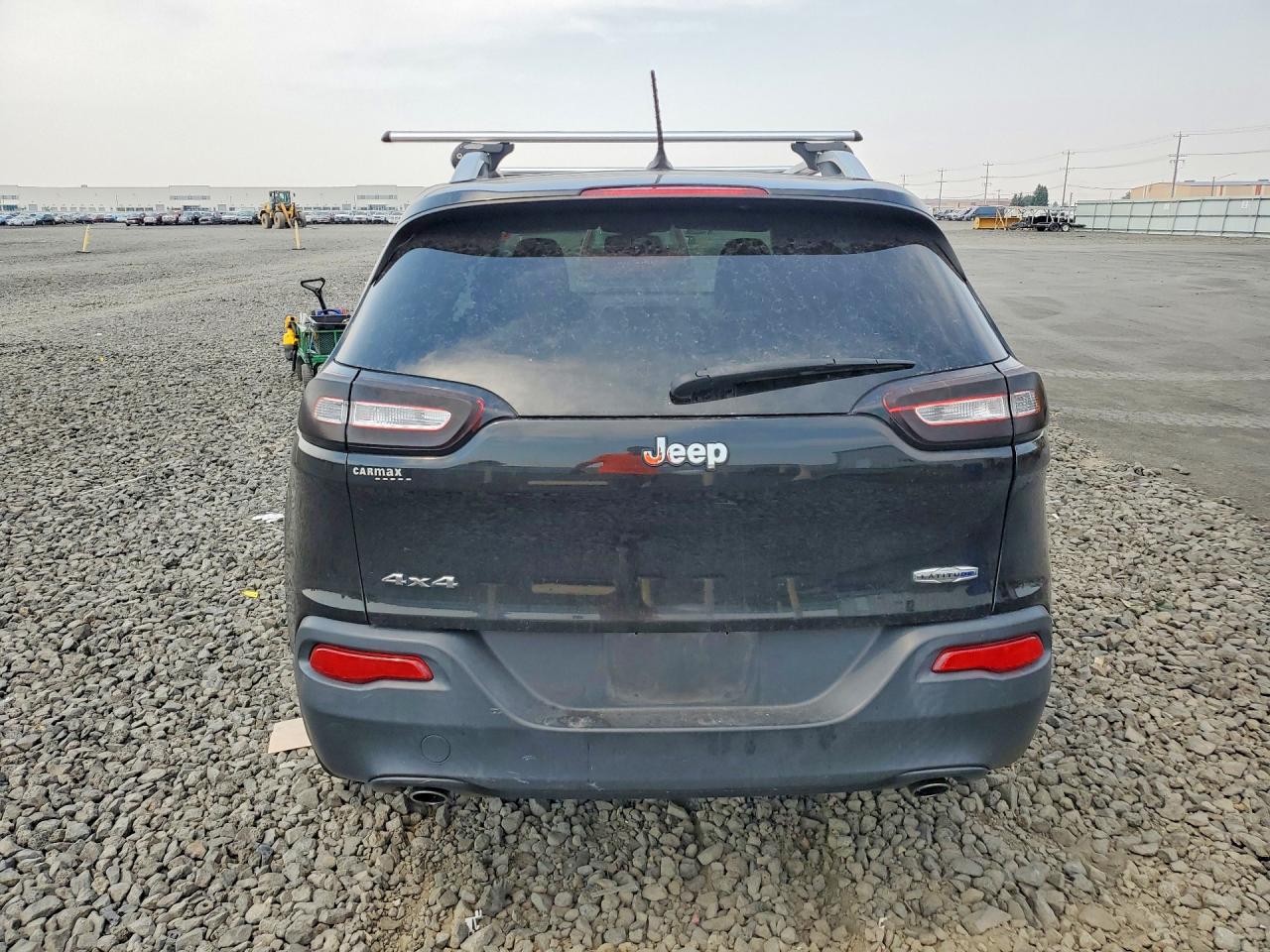 2014 Jeep Cherokee Latitude Black vin: 1C4PJMCS8EW321336