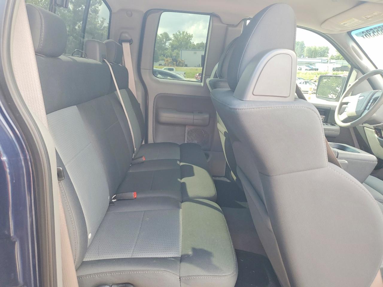 2007 Ford F150 Blue vin: 1FTPX12V17NA44952