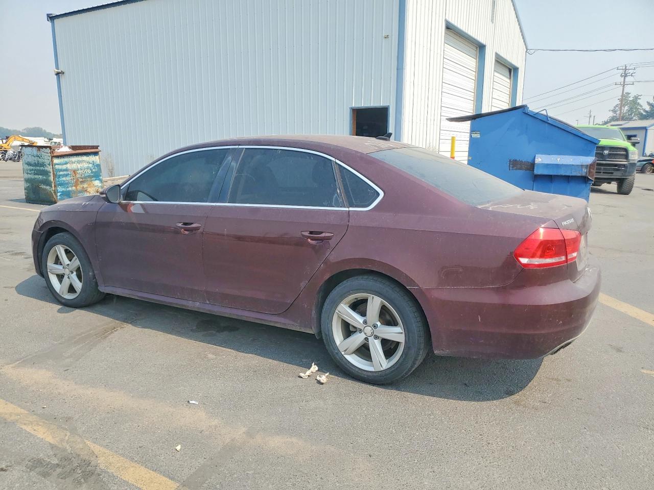 2012 Volkswagen Passat Se Burgundy vin: 1VWBN7A35CC010423