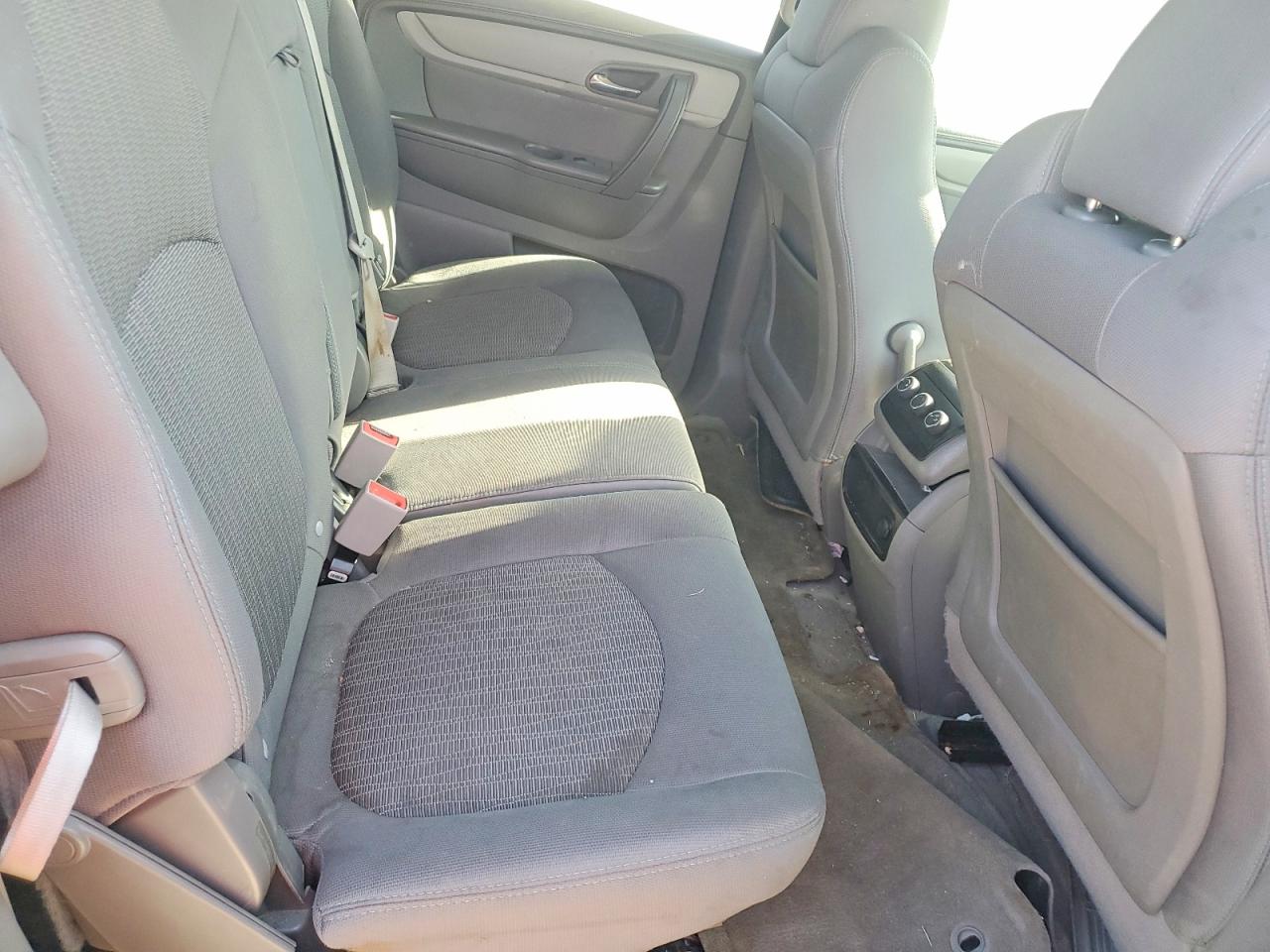 2013 Chevrolet Traverse Ls Gray vin: 1GNKRFED7DJ100911