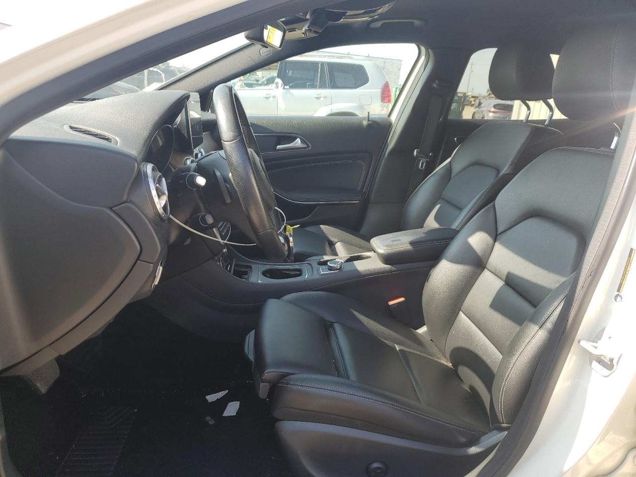 2016 Mercedes-benz Gla 250 4matic Белый vin: WDCTG4GB7GJ234139