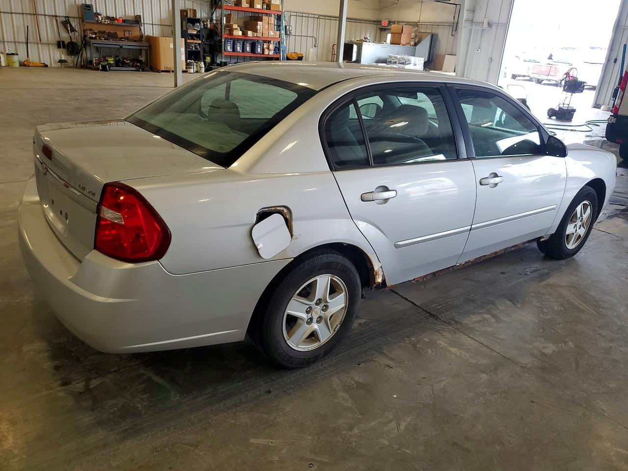2005 Chevrolet Malibu Ls Серебряный vin: 1G1ZT52885F220496