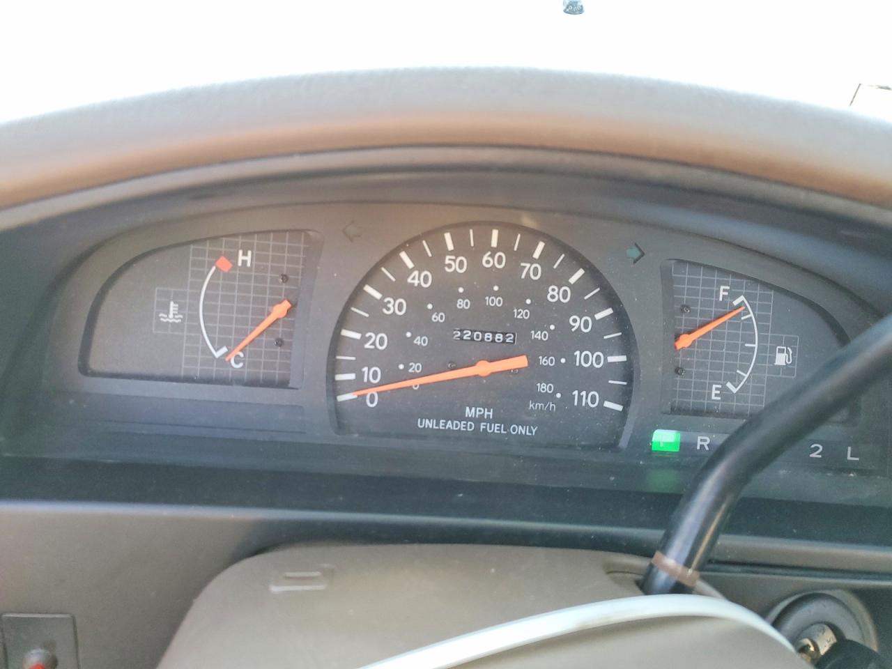 1997 Toyota Tacoma Base White vin: 4TANL42N2VZ257219