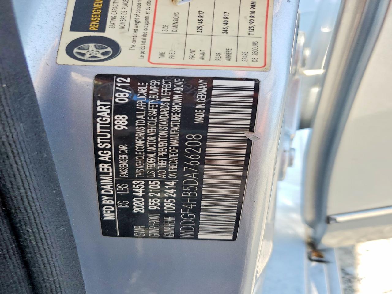 2013 Mercedes-benz C 250 Blue vin: WDDGF4HB5DA766208