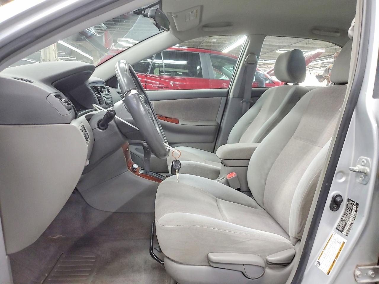 2007 Toyota Corolla Le Gray vin: JTDBR32E970132743