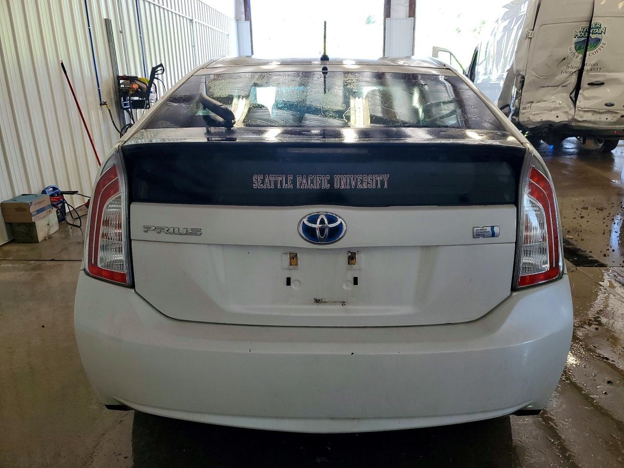 2012 Toyota Prius Two White vin: JTDKN3DU1C5452975