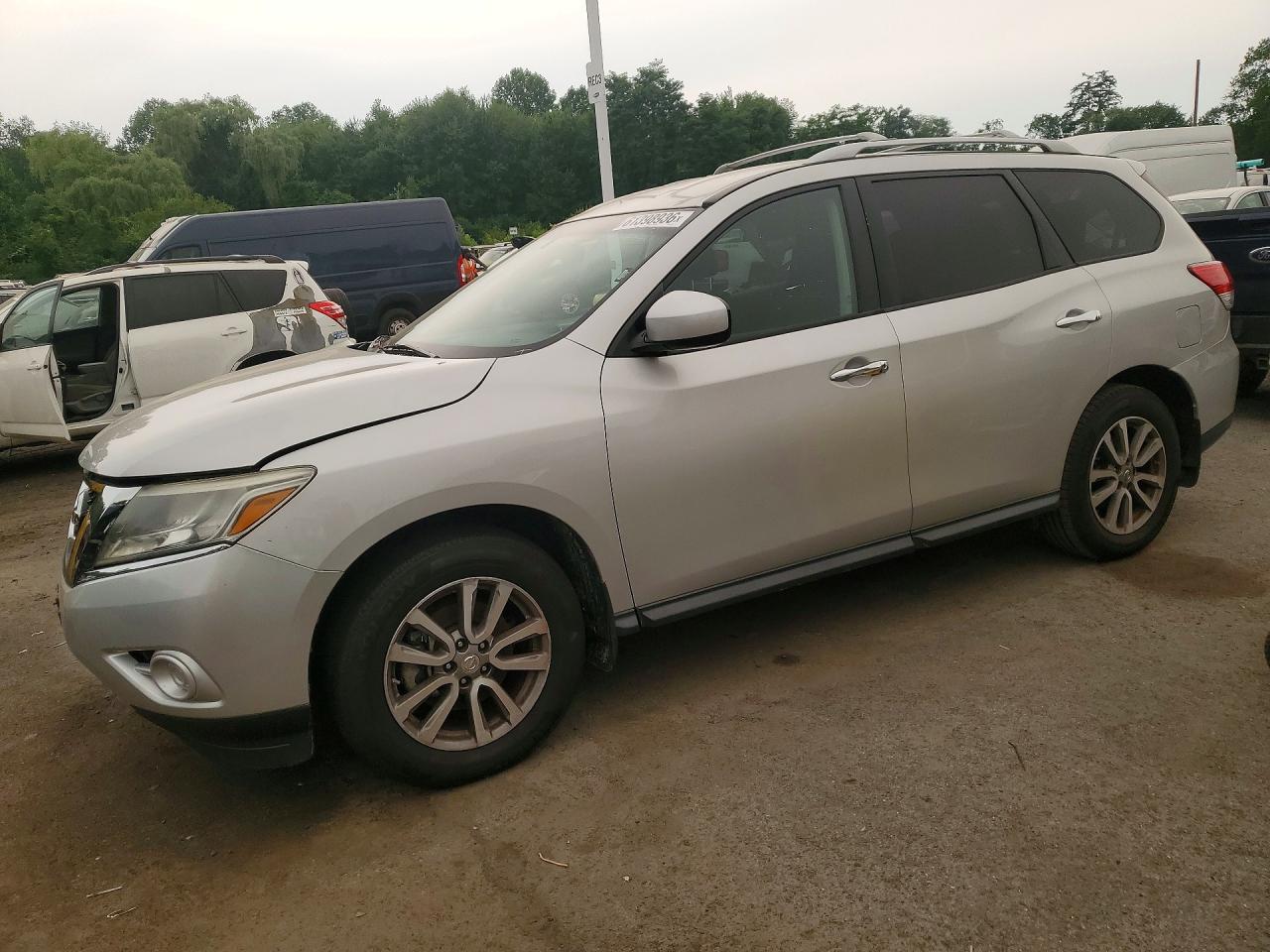 2015 Nissan Pathfinder S Silver vin: 5N1AR2MM5FC667295