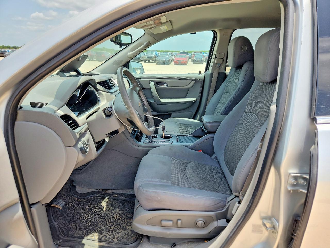 2013 Chevrolet Traverse Lt Silver vin: 1GNKRGKDXDJ247301