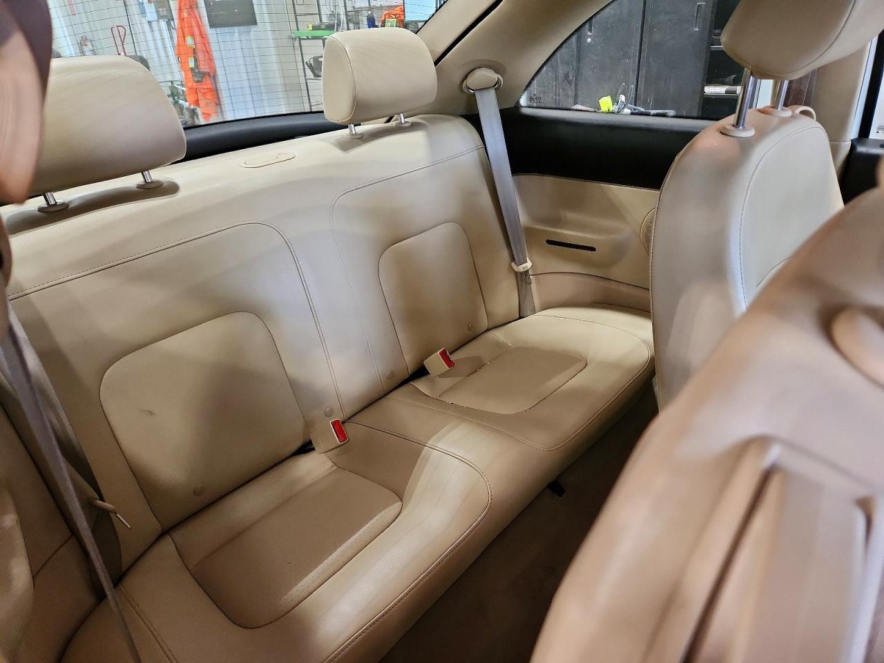 2005 Volkswagen New Beetle Gls Белый vin: 3VWCK31CX5M408945