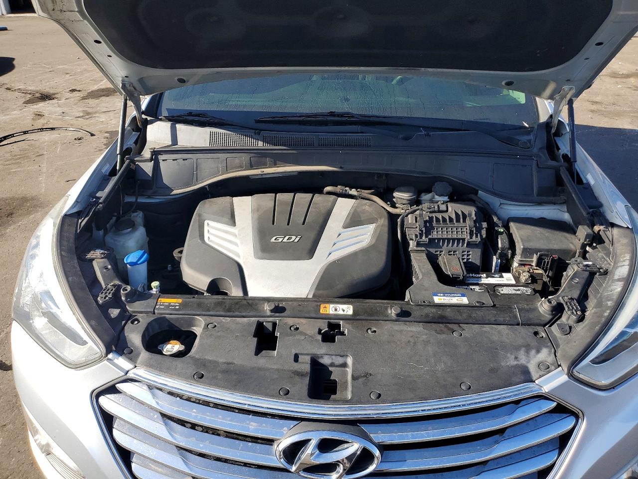2015 Hyundai Santa Fe Limited Silver vin: KM8SN4HF1FU114225