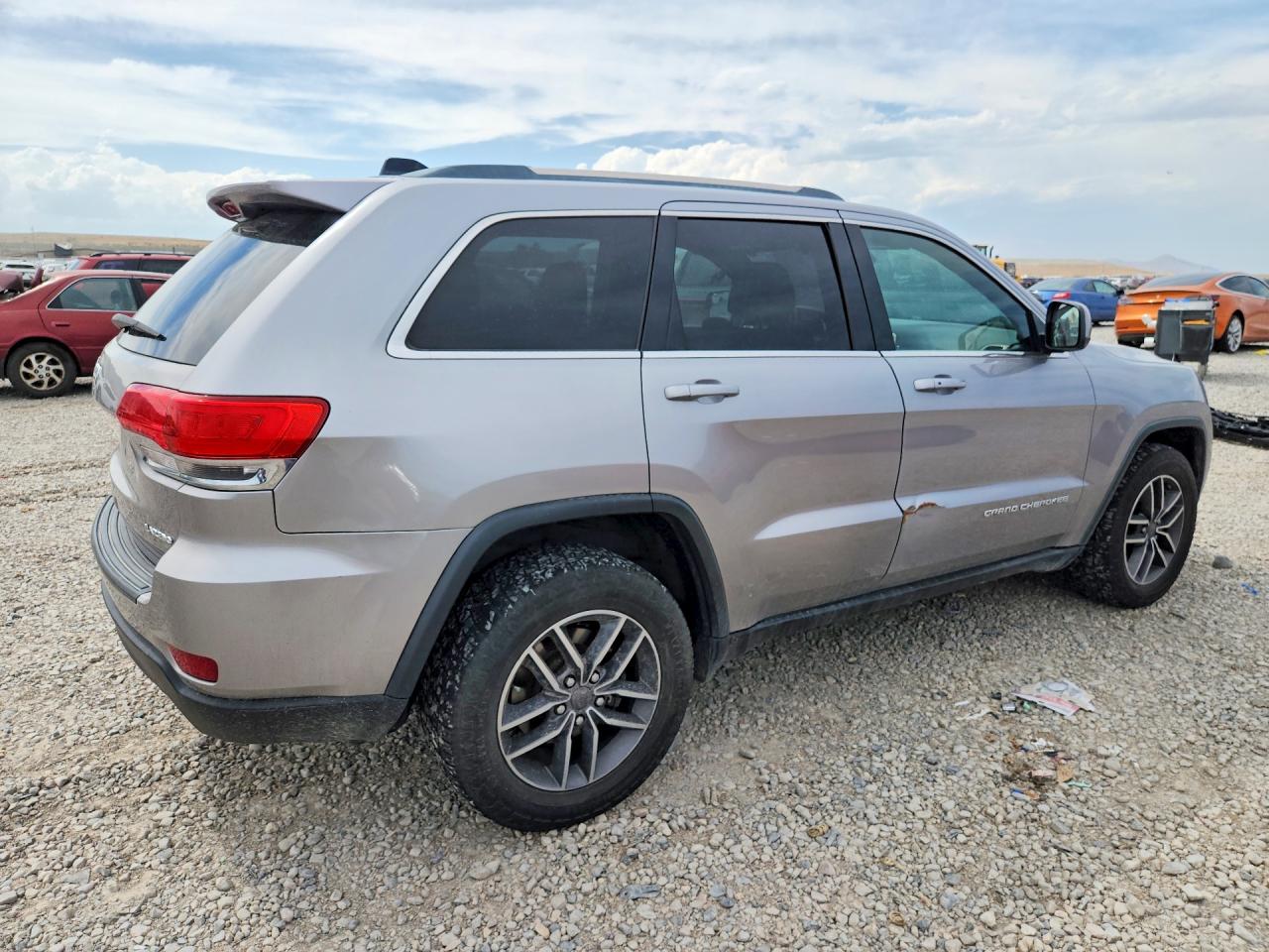 2015 Jeep Grand Cherokee Laredo Gray vin: 1C4RJFAG0FC923878