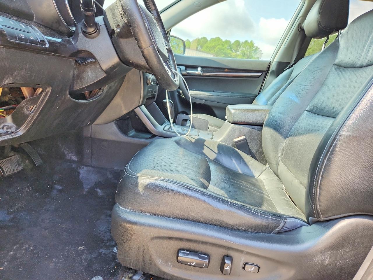 2011 Kia Sorento Ex Silver vin: 5XYKU4A26BG011666