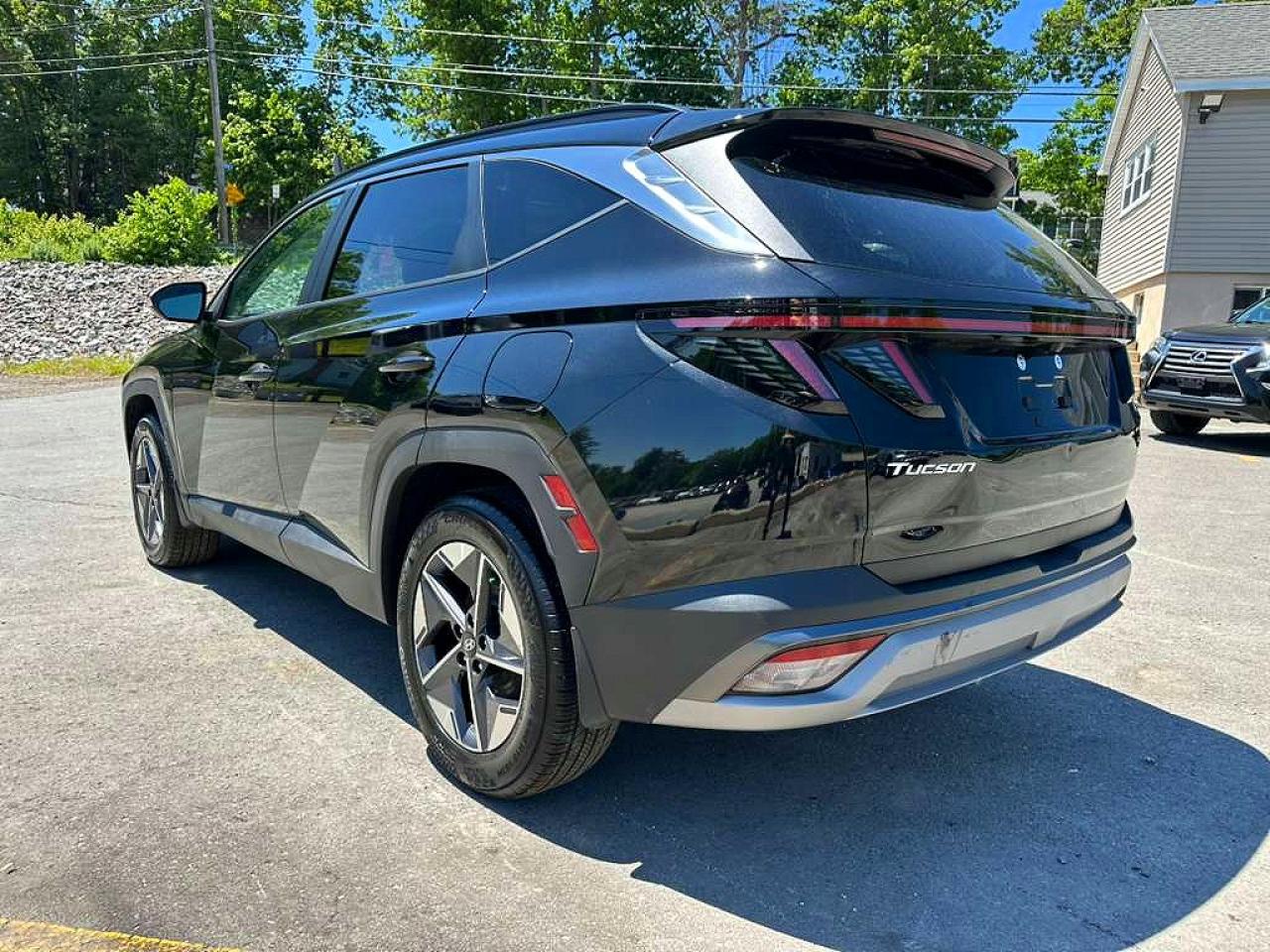2026 Hyundai Tucson Sel Premium Black vin: 5NMJCCDE6TH637434
