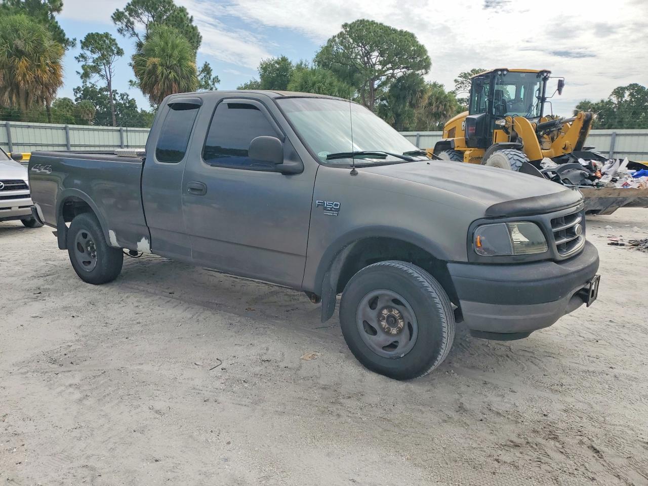 2002 Ford F150 Gray vin: 1FTRX18W42NB58994