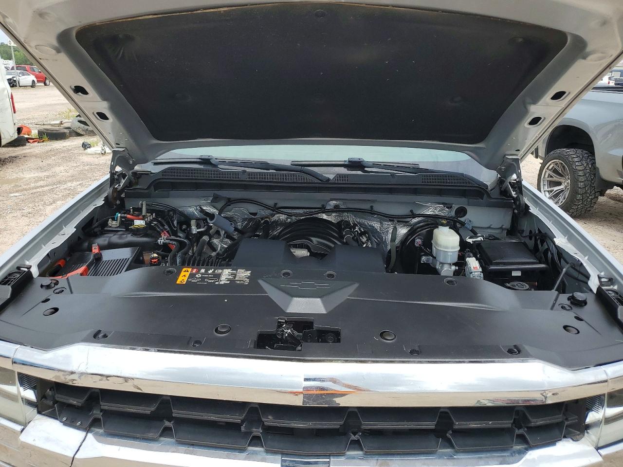 2018 Chevrolet Silverado K1500 Lt Silver vin: 1GCVKREH6JZ287747