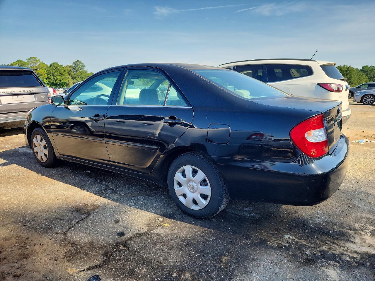 2002 Toyota Camry Le Black vin: 4T1BE32K42U085524