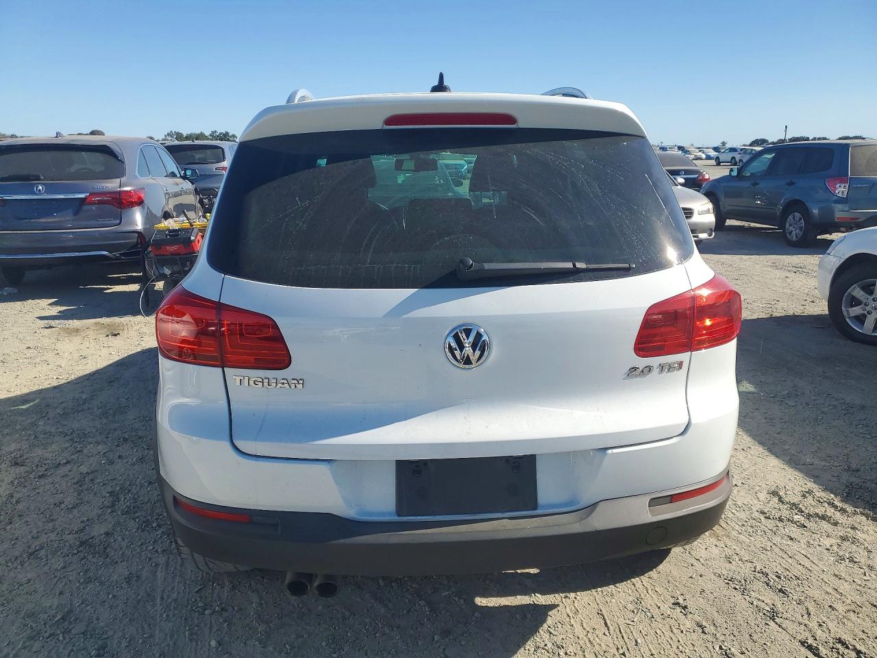 2014 Volkswagen Tiguan S White vin: WVGAV3AXXEW103879