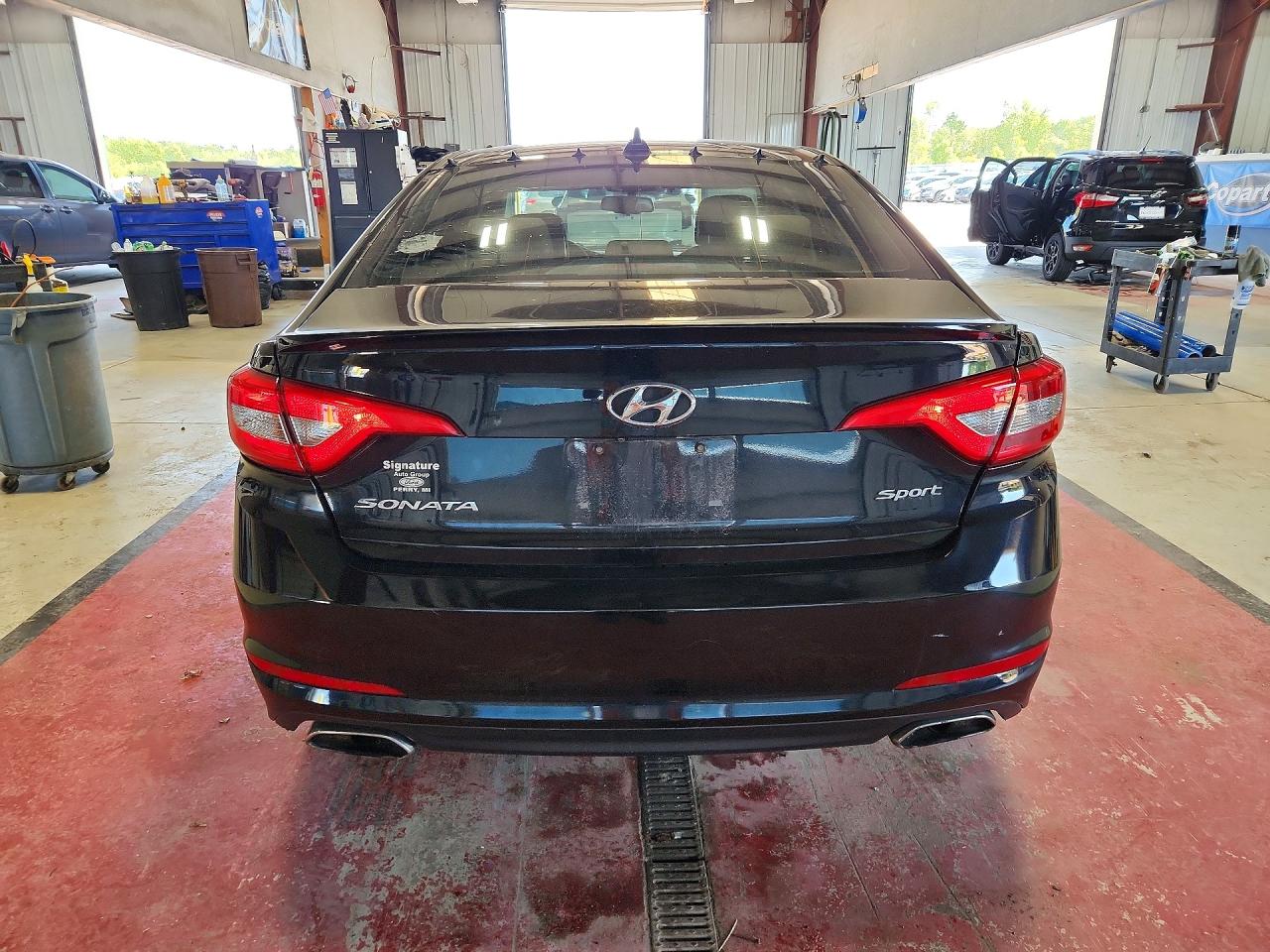 2015 Hyundai Sonata Sport Черный vin: 5NPE34AF5FH237540