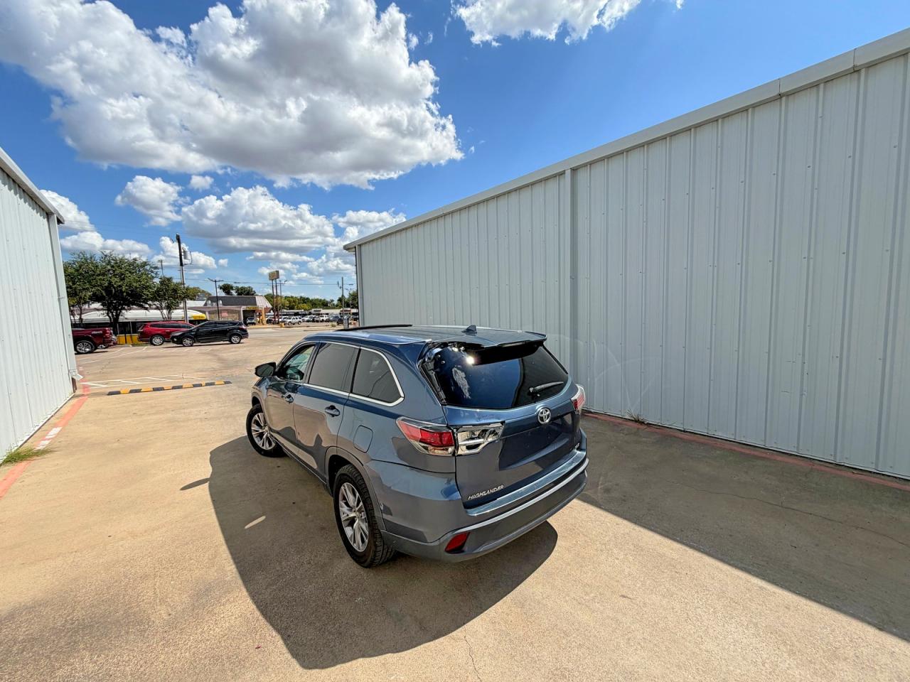 2014 Toyota Highlander Xle Blue vin: 5TDKKRFH8ES037371