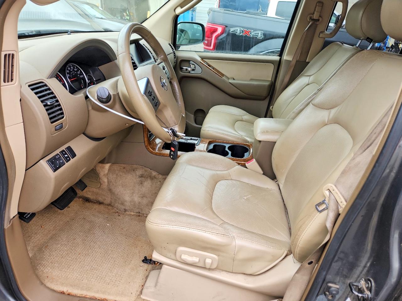 2005 Nissan Pathfinder Xe Gray vin: 5N1AR18W55C734045