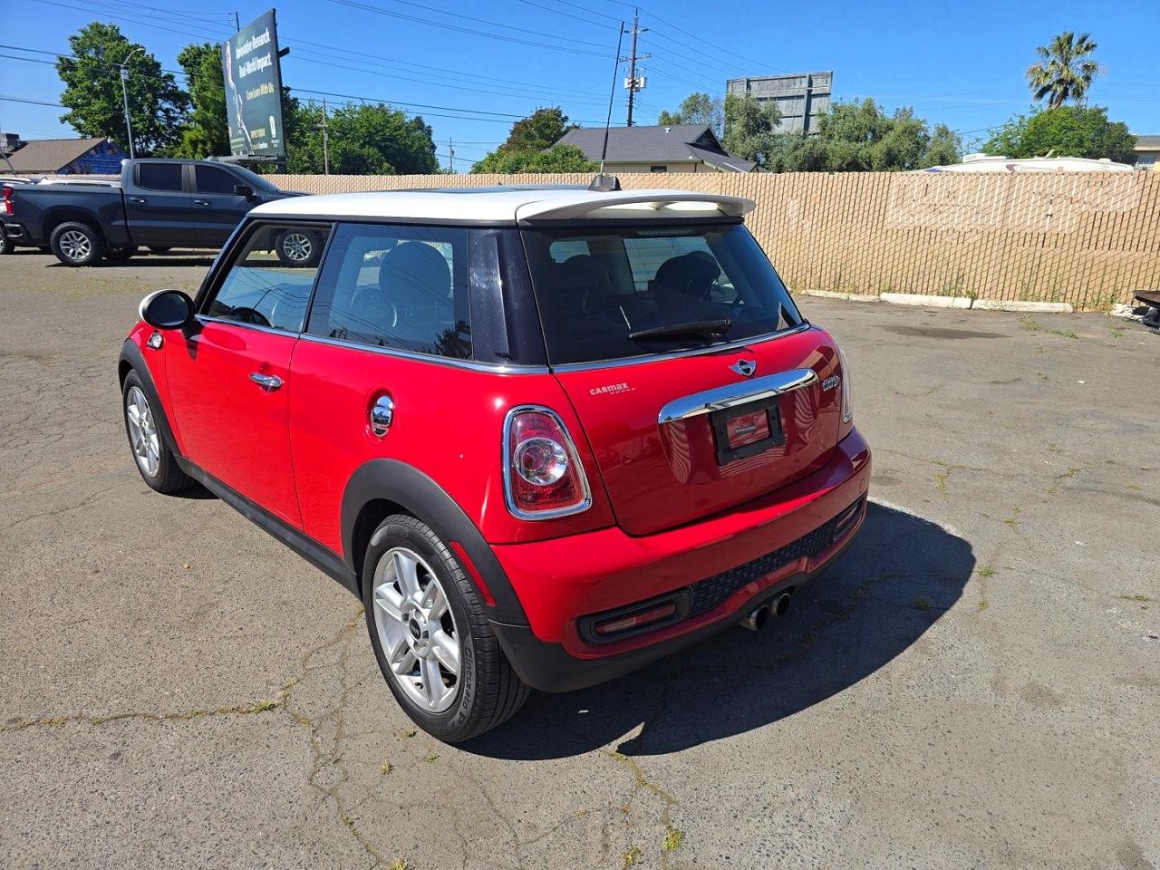 2012 Mini Cooper S Красный vin: WMWSV3C52CT385869