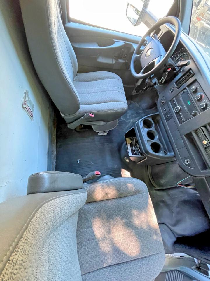 2014 Chevrolet Express White vin: 1GB0G2CG8E1143526