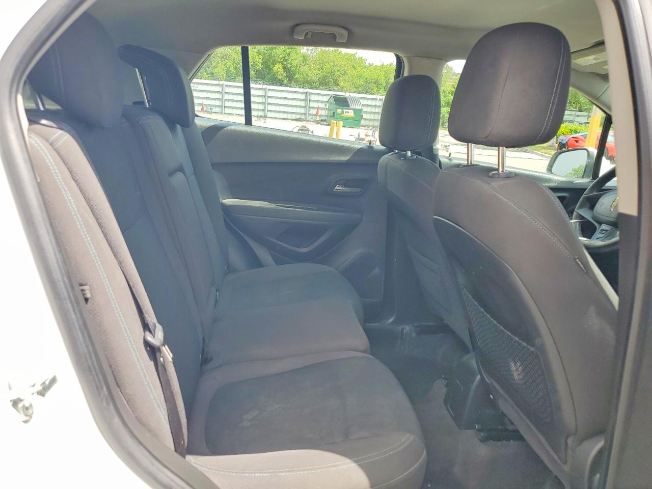2015 Chevrolet Trax Ls White vin: KL7CJKSB0FB127281
