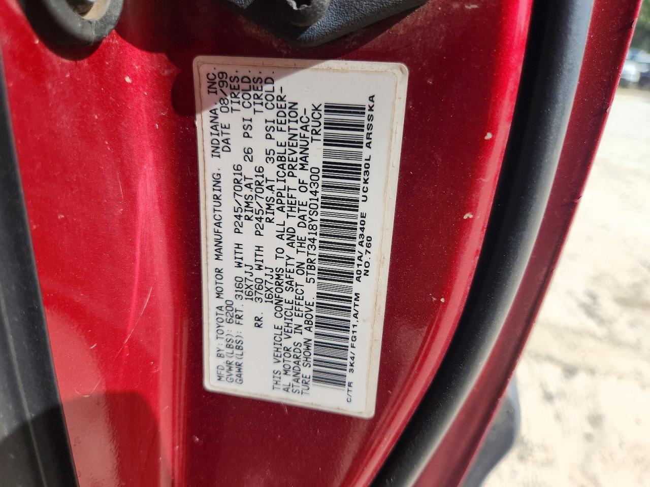 2000 Toyota Tundra Sr5 Red vin: 5TBRT3418YS014300