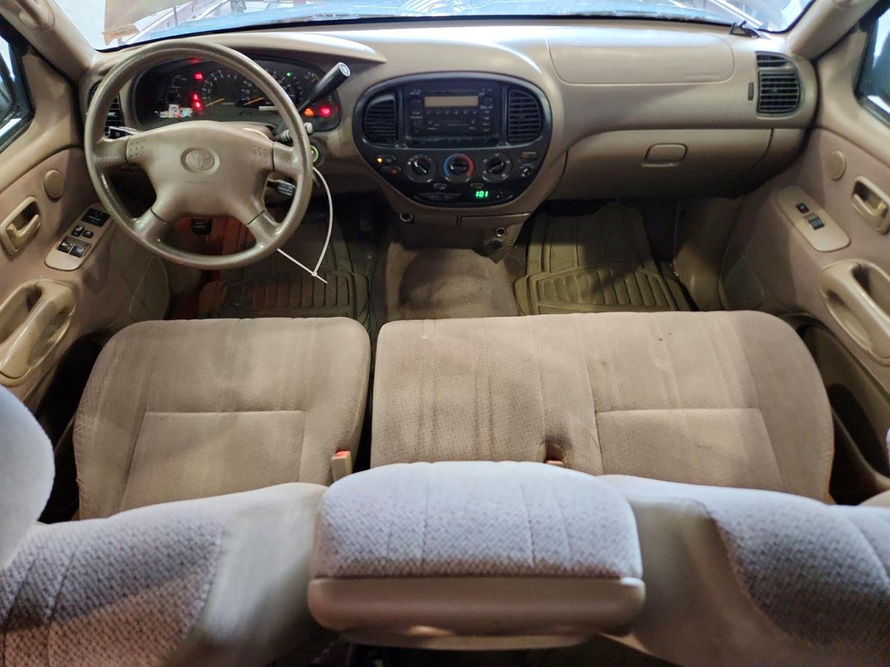 2001 Toyota Tundra Sr5 Red vin: 5TBBT441X1S155592