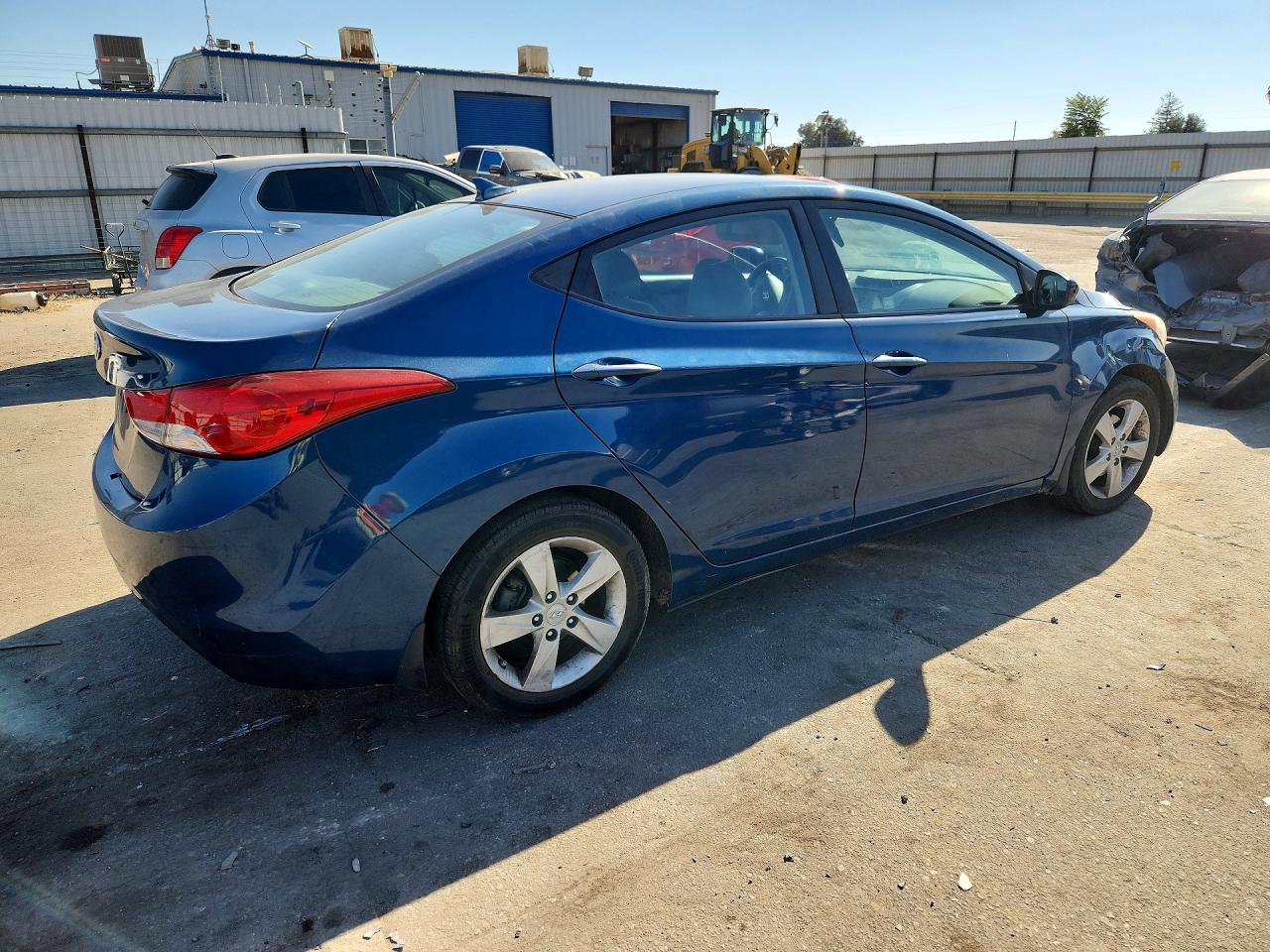 2013 Hyundai Elantra Gls Blue vin: KMHDH4AEXDU963591