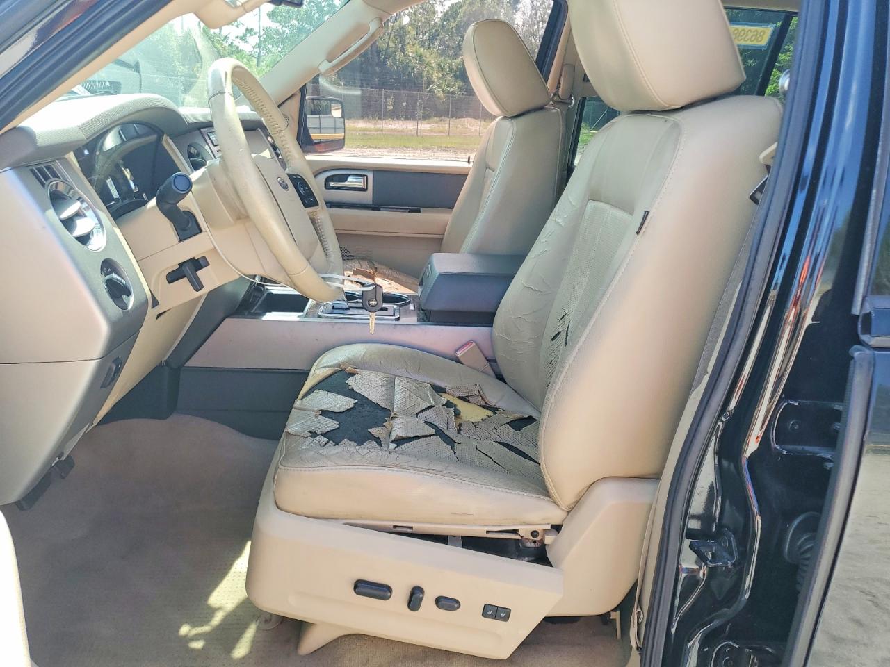2014 Ford Expedition Xlt Черный vin: 1FMJU1H57EEF21558