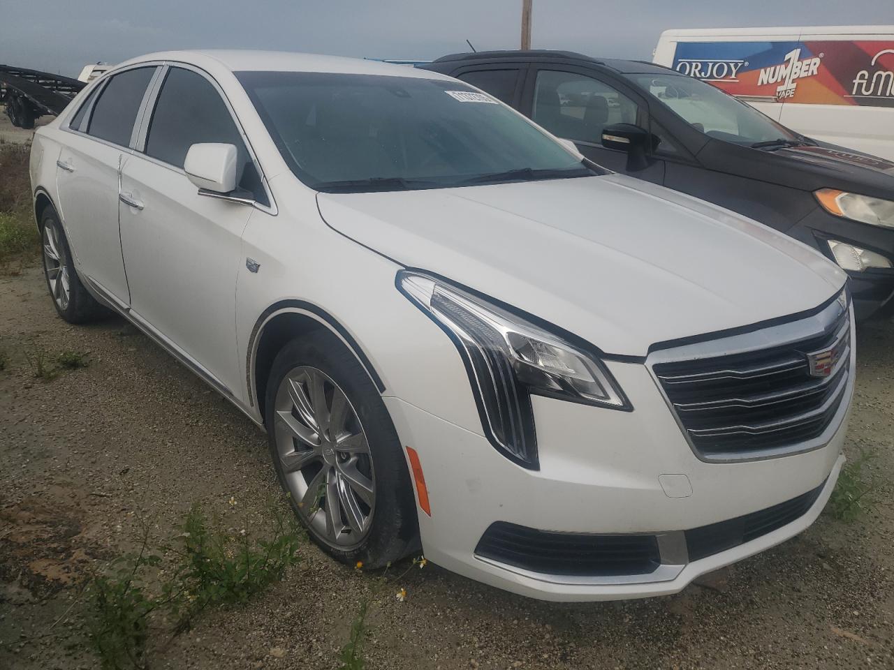 2018 Cadillac Xts Белый vin: 2G61L5S38J9175039