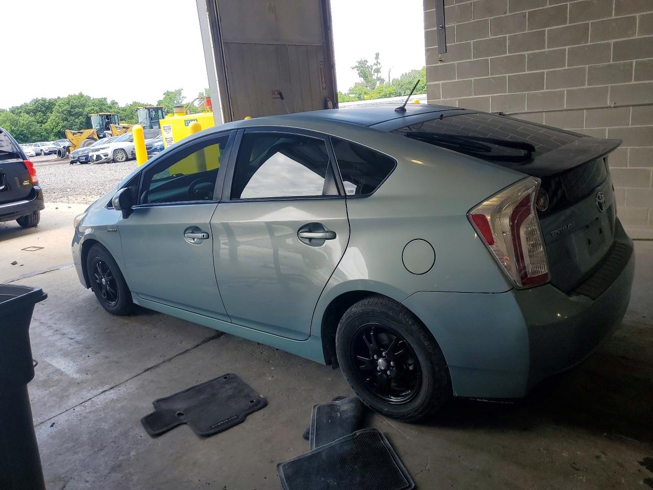 2015 Toyota Prius Two Teal vin: JTDKN3DU2F1963123