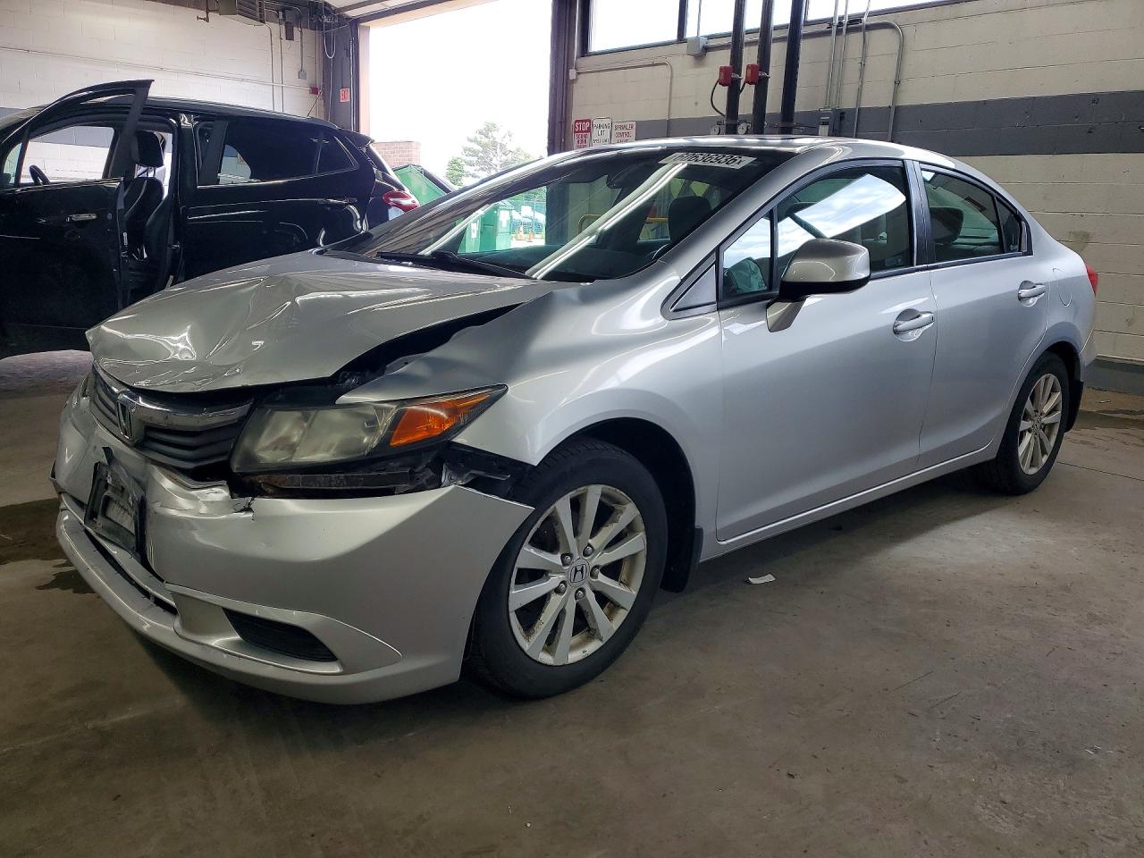 2012 Honda Civic Ex Silver vin: 2HGFB2F81CH519752