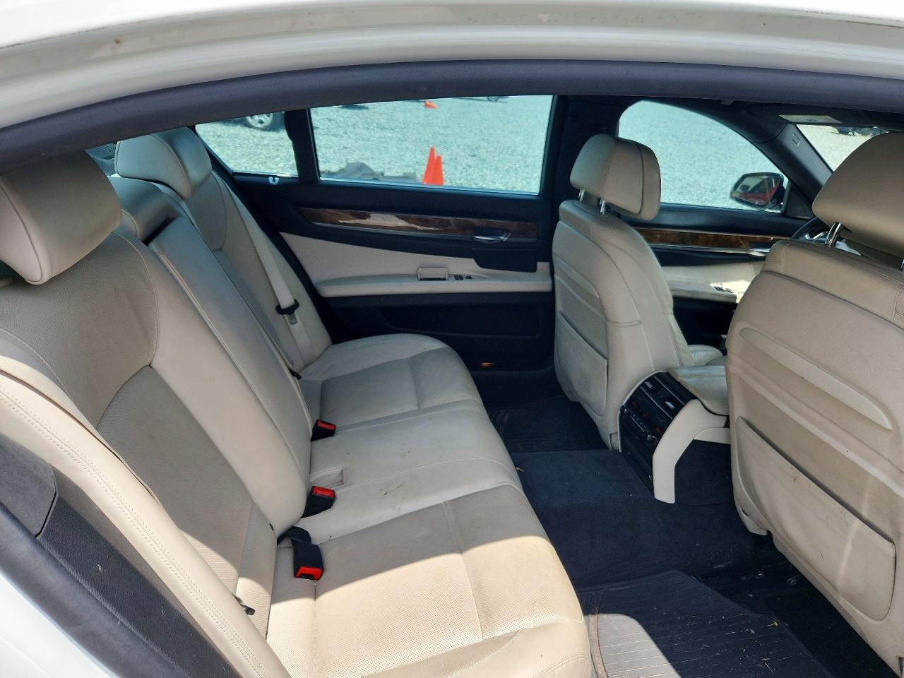 2014 Bmw 750 Li White vin: WBAYE8C55ED780374